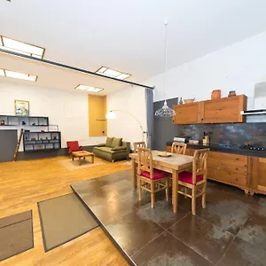 Cozy Loft At Opera , Budapest Ungheria